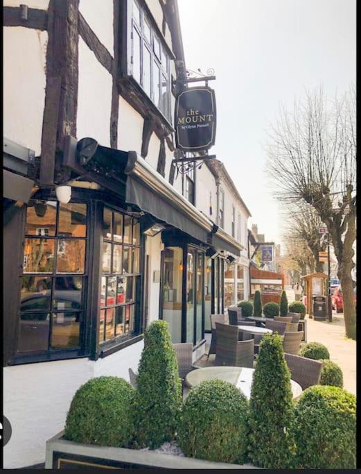 Entire Georgian Luxury Home - 3 Storey- High St Henley-In-Arden -Two Bedrooms-Sleeps 4 Εξωτερικό φωτογραφία