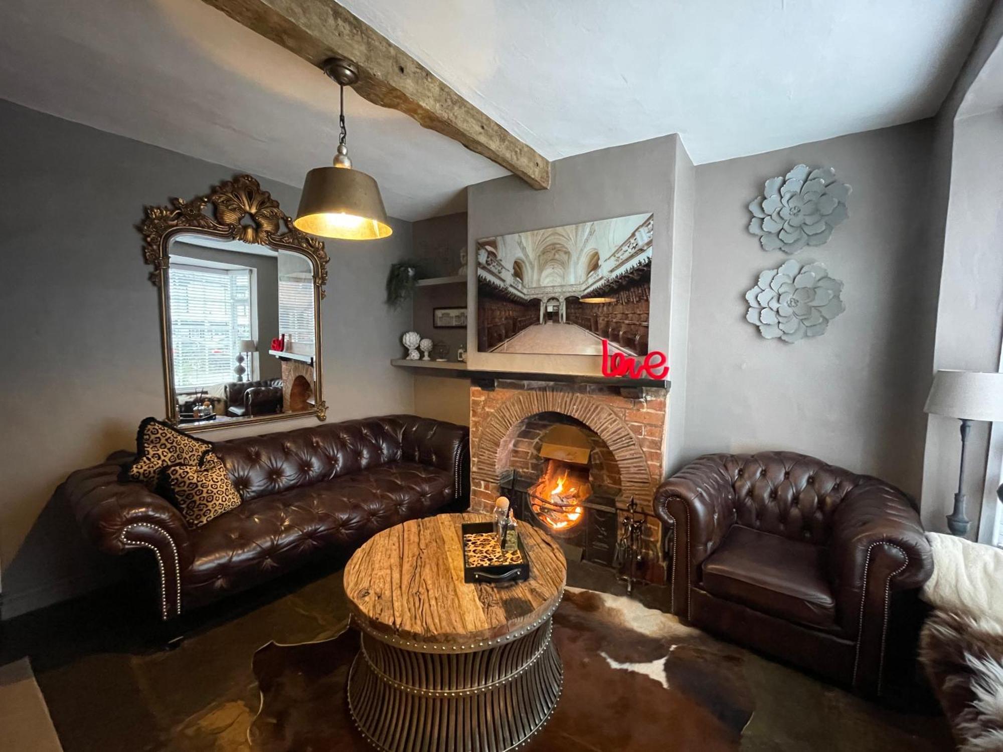 Entire Georgian Luxury Home - 3 Storey- High St Henley-In-Arden -Two Bedrooms-Sleeps 4 Εξωτερικό φωτογραφία