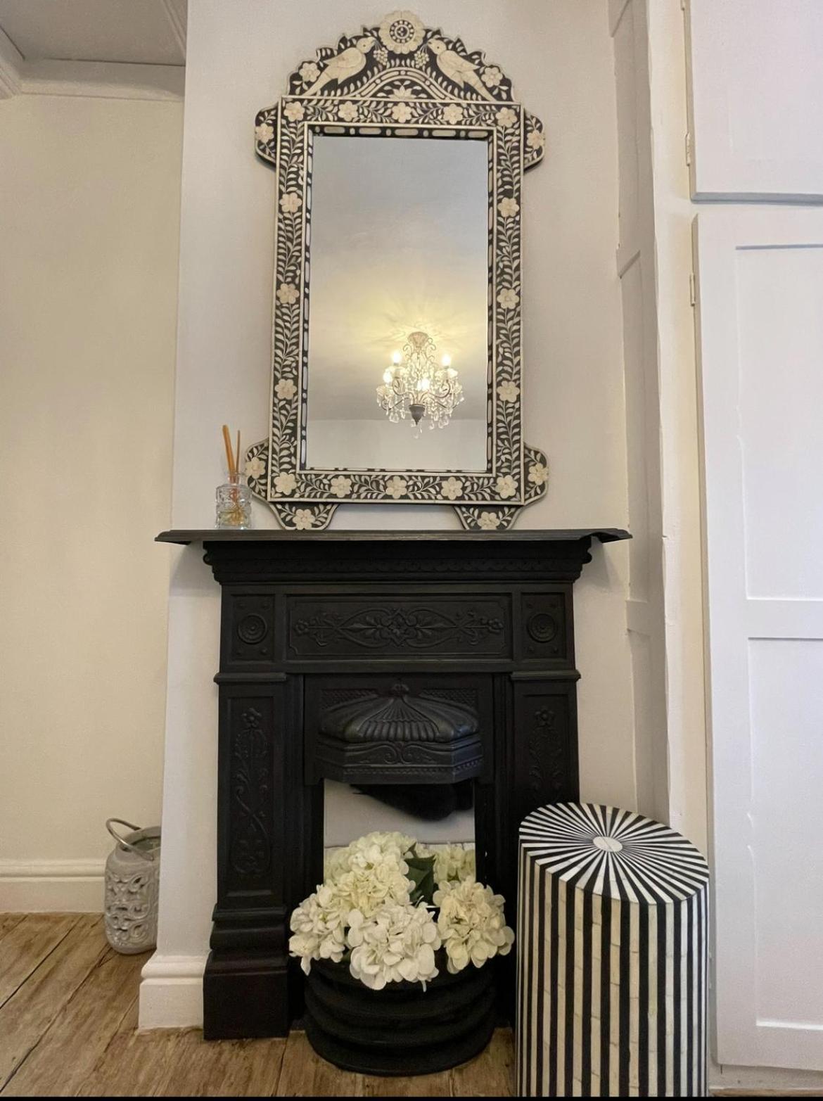 Entire Georgian Luxury Home - 3 Storey- High St Henley-In-Arden -Two Bedrooms-Sleeps 4 Εξωτερικό φωτογραφία
